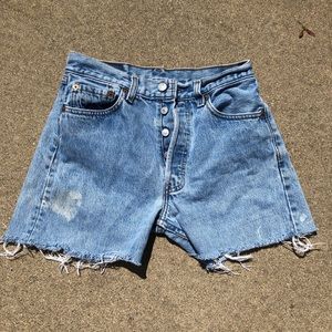 Distressed Levi’s 501 Cutoff Shorts